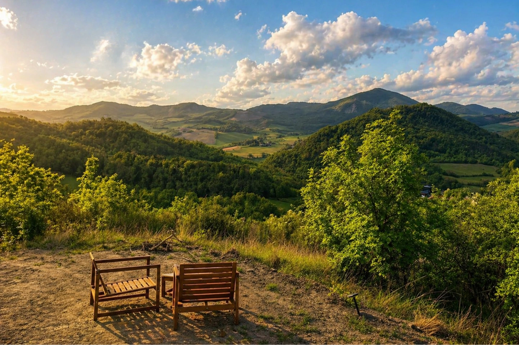 sedie con vista panoramica nel giardino della tiny house vicino Milano in Val Tidone