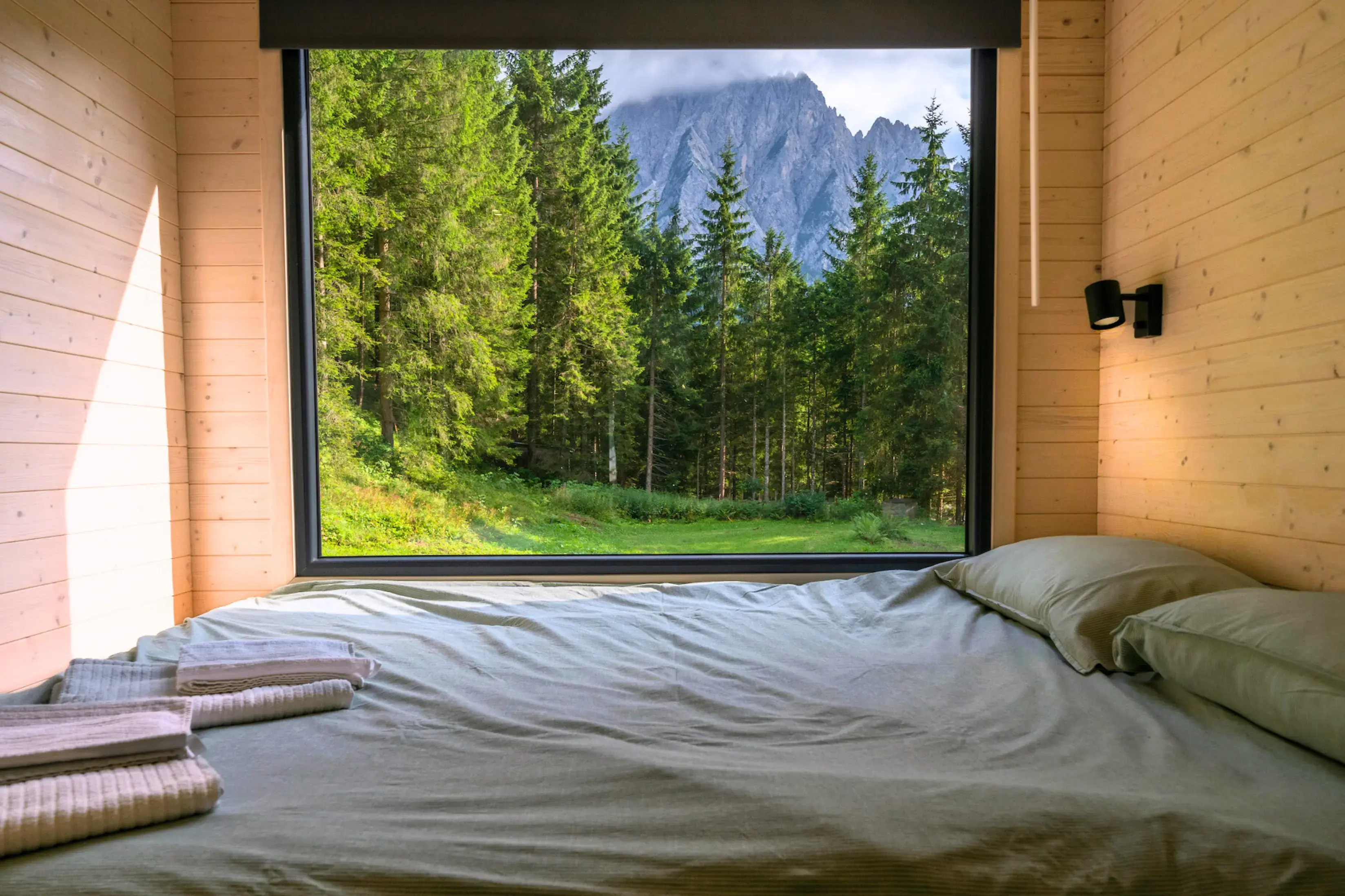 vista dalla tiny house sulle dolomiti, a sappada, udine